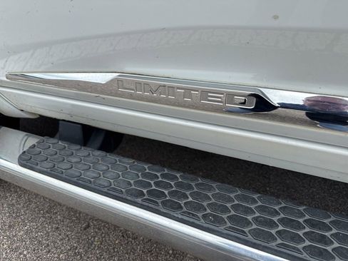 Used 2017 RAM 1500 Limited AWD/4WD image 11