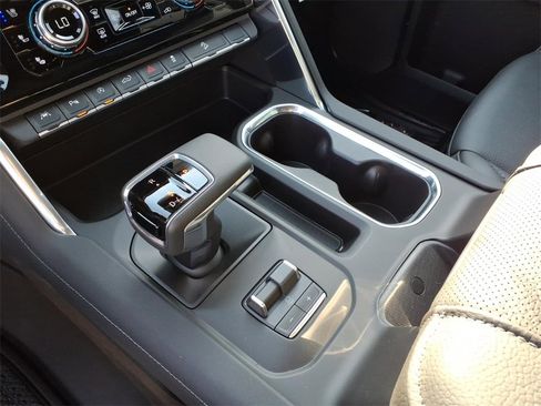 New 2026 GMC Sierra 1500 Denali w/ Denali Reserve Package image 18