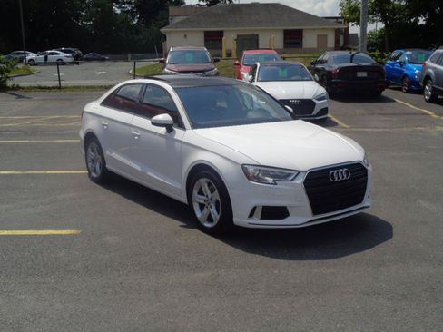 Used 2018 Audi A3 2.0T Premium w/ Convenience Package FWD image 3
