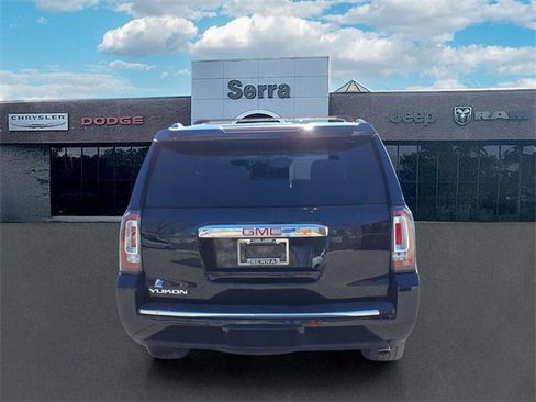 Used 2017 GMC Yukon Denali w/ Open Road Package image 5