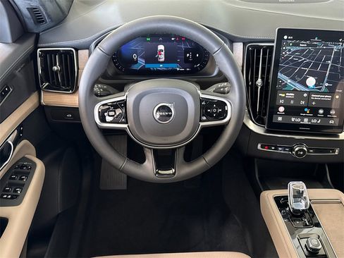 New 2026 Volvo XC90 B6 Ultra w/ Lounge Package image 13