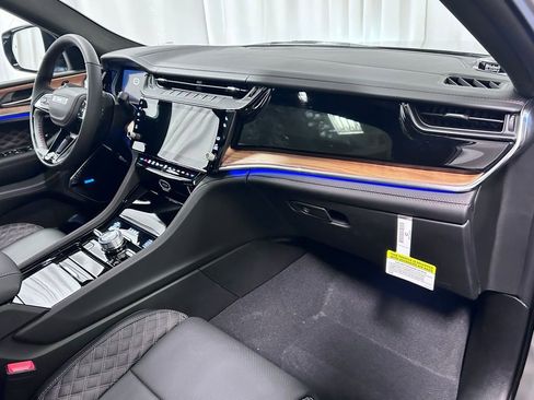 New 2026 Jeep Grand Cherokee L Summit AWD/4WD image 26