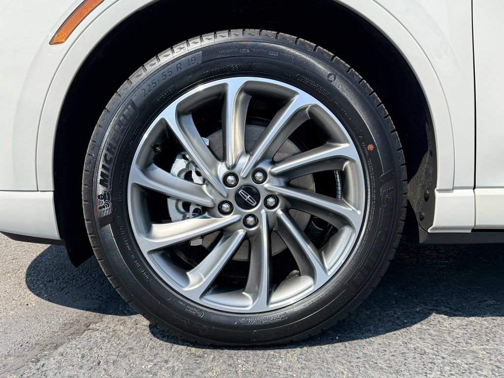 Certified 2024 Lincoln Corsair Grand Touring w/ Equipment Group 301A AWD/4WD image 30