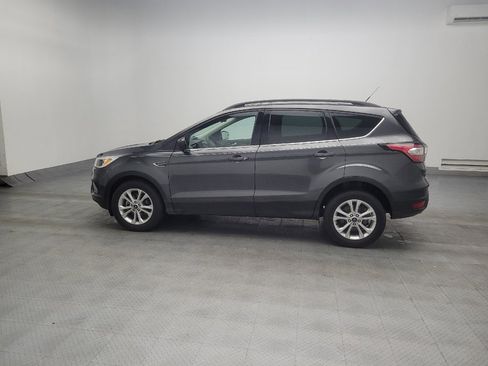 Used 2018 Ford Escape SE image 3