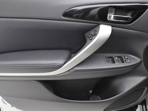 Used 2025 Mitsubishi Eclipse Cross SE image 15