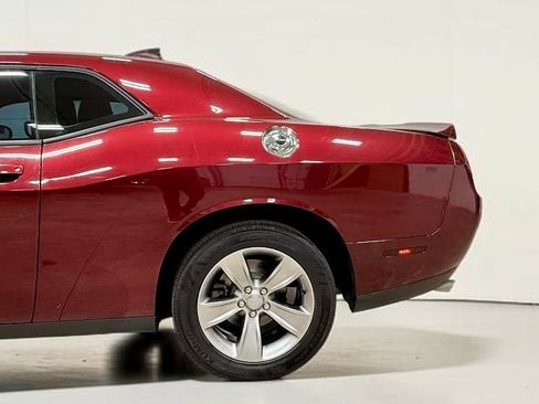 Used 2019 Dodge Challenger SXT RWD image 15