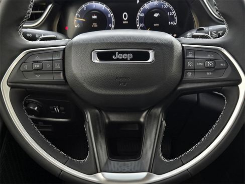 New 2025 Jeep Grand Cherokee Laredo X image 20