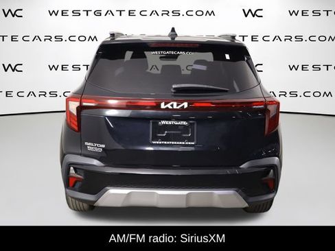 Used 2024 Kia Seltos EX FWD image 4