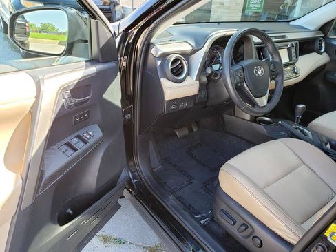 Used 2013 Toyota RAV4 Limited AWD/4WD image 10