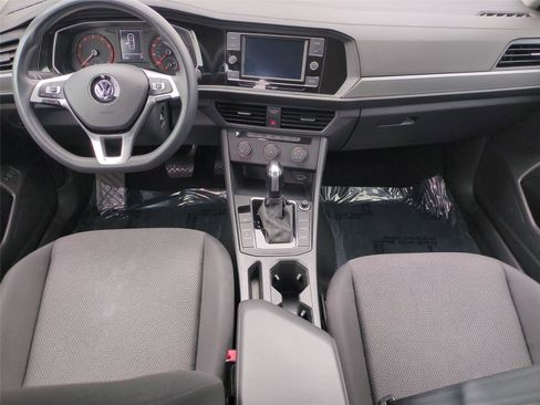 Used 2019 Volkswagen Jetta FWD image 16