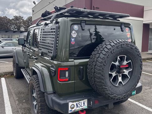 Used 2021 Jeep Wrangler Unlimited Rubicon AWD/4WD image 3