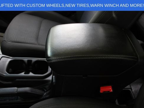 Used 2019 Jeep Wrangler Unlimited Sahara w/ Cold Weather Group AWD/4WD image 20