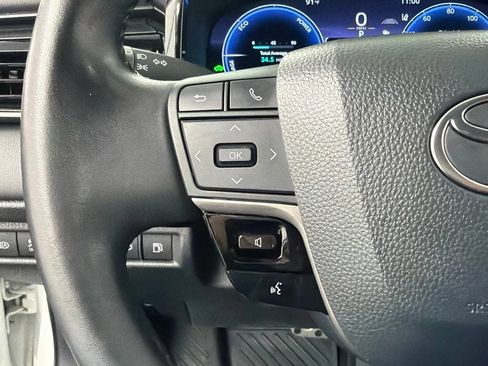 Used 2025 Toyota Camry XSE FWD image 26