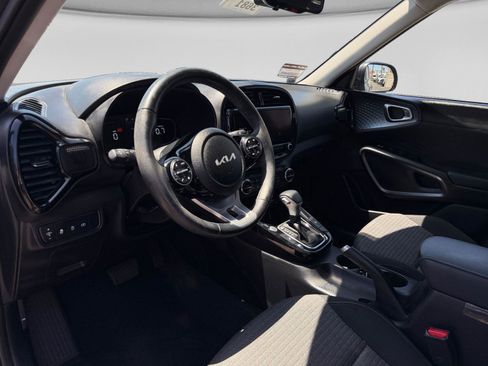 Used 2023 Kia Soul EX FWD image 14