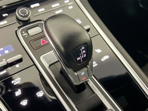Used 2022 Porsche Panamera GTS image 18