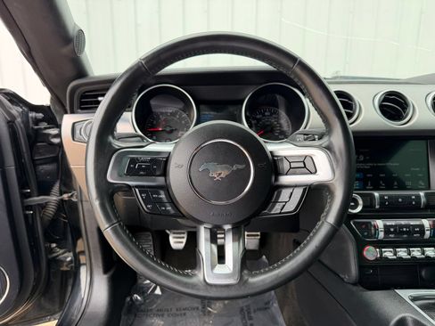 Used 2018 Ford Mustang GT Premium RWD image 13