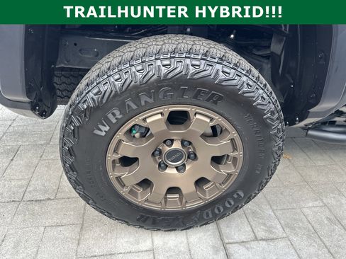 Used 2025 Toyota Tacoma 4x4 Double Cab Hybrid image 14