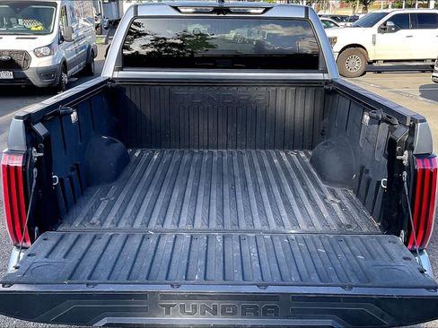 Used 2023 Toyota Tundra Limited AWD/4WD image 18