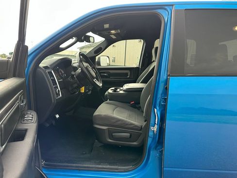 Used 2022 RAM 1500 Warlock AWD/4WD image 10