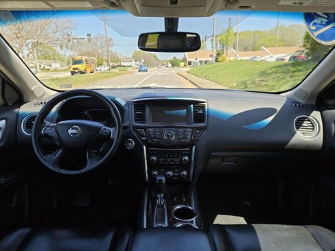 Used 2015 Nissan Pathfinder SL w/ SL Premium Package image 19