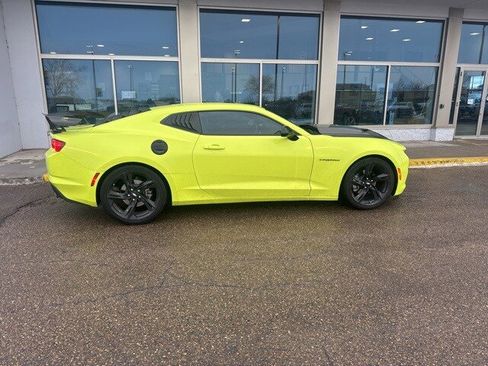 Used 2019 Chevrolet Camaro LT w/ Technology Package image 7