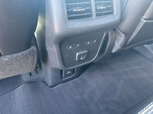 Used 2020 GMC Terrain Denali w/ Denali Premium Package image 17