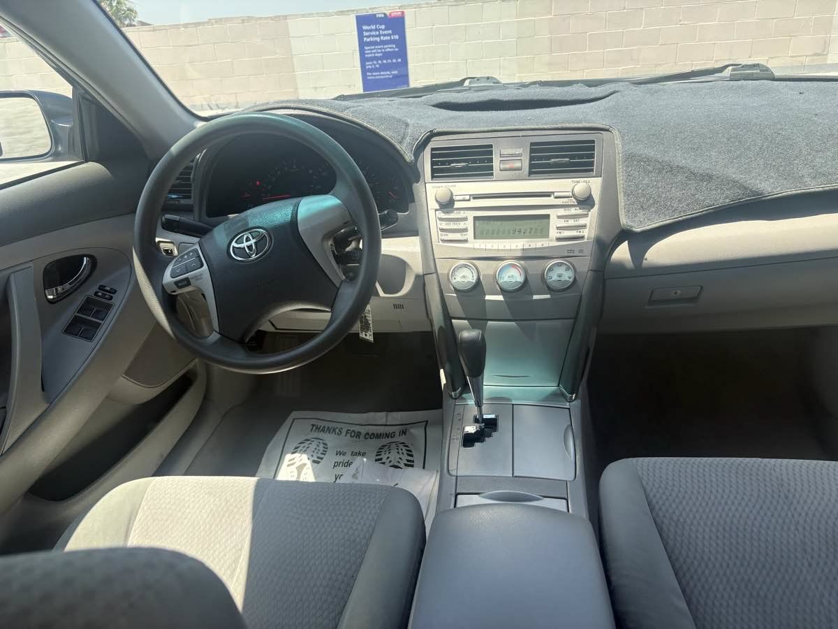 Used 2011 Toyota Camry LE FWD image 15