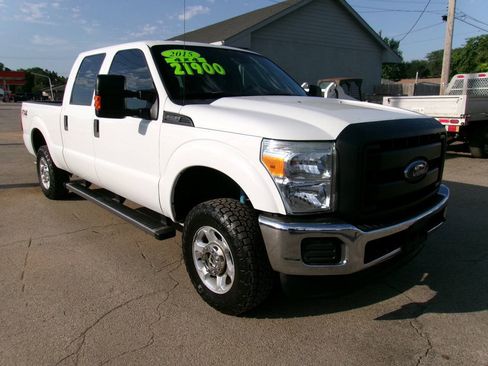 Used 2015 Ford F250 XL w/ Power Equipment Group AWD/4WD image 2