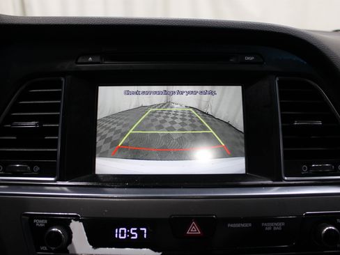 Used 2016 Hyundai Sonata Sport w/ Option Group 1V FWD image 14