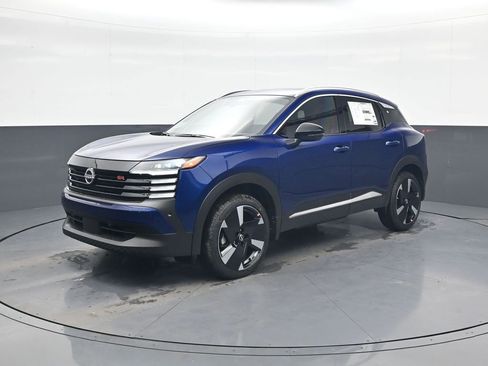 New 2026 Nissan Kicks SR w/ SR Premium Package image 3