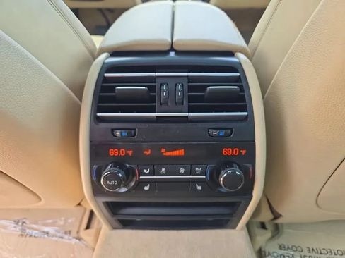 Used 2015 BMW 750Li RWD image 47