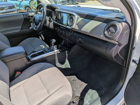 Used 2023 Toyota Tacoma SR5 w/ Technology Package AWD/4WD image 14