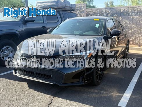 Used 2025 Honda Civic Sport image 1