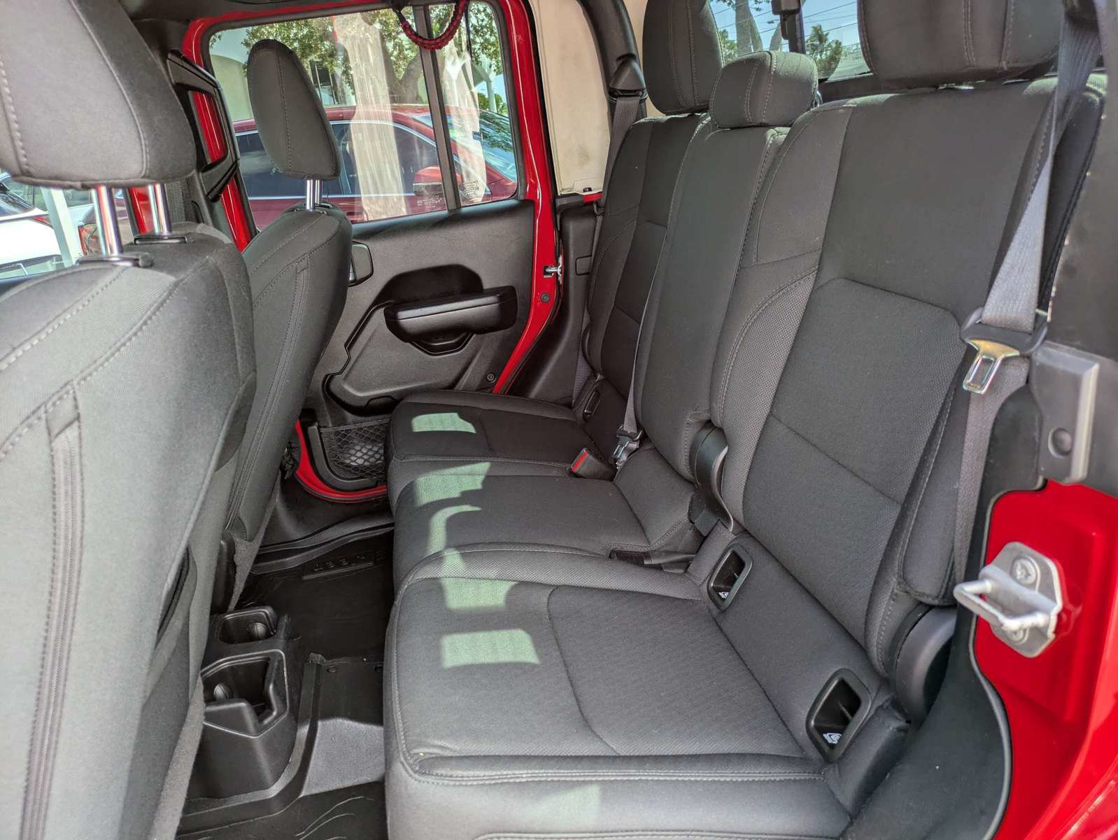 Used 2021 Jeep Gladiator Sport AWD/4WD image 9