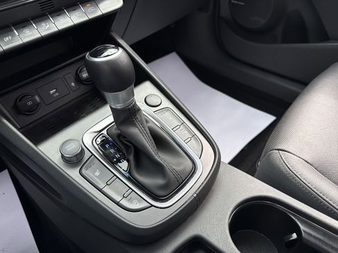 Used 2022 Hyundai Kona Limited image 20