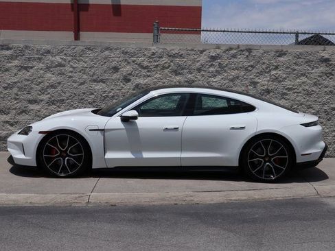 New 2025 Porsche Taycan 4S image 2