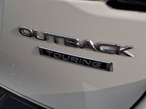 Used 2022 Subaru Outback Touring image 11