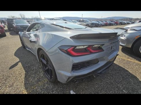 Used 2024 Chevrolet Corvette E-Ray w/ ZER Performance Package AWD/4WD image 7