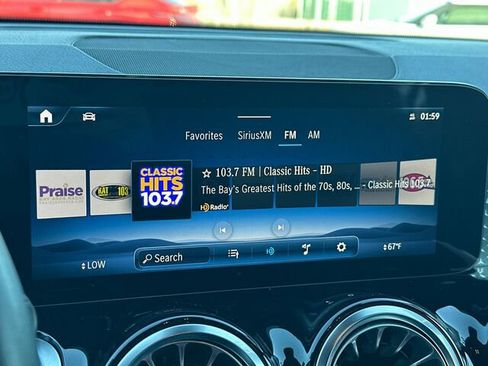 Used 2025 Mercedes-Benz GLB 250 GLB 250 4D Sport Utility 4MATI image 23