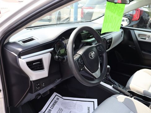 Used 2016 Toyota Corolla LE FWD image 16