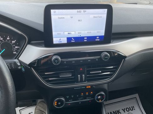 Used 2020 Ford Escape SEL image 19