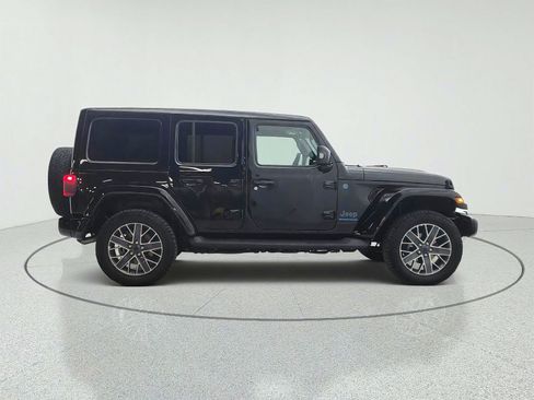 Used 2024 Jeep Wrangler High Altitude AWD/4WD image 4