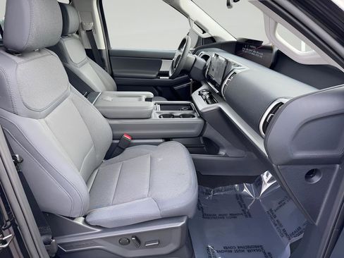 New 2026 Ford Expedition Active AWD/4WD image 25