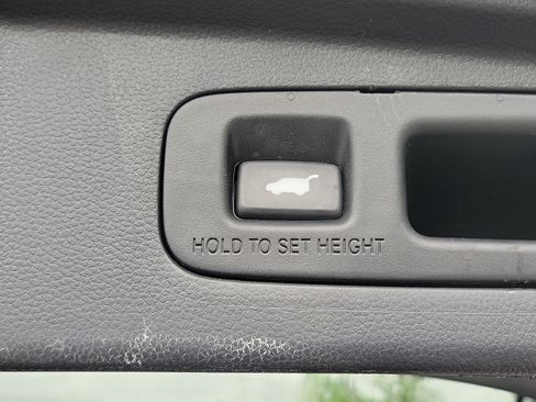 Used 2025 Honda CR-V EX-L image 11