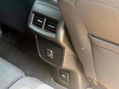Certified 2022 Chevrolet Equinox LT AWD/4WD image 12