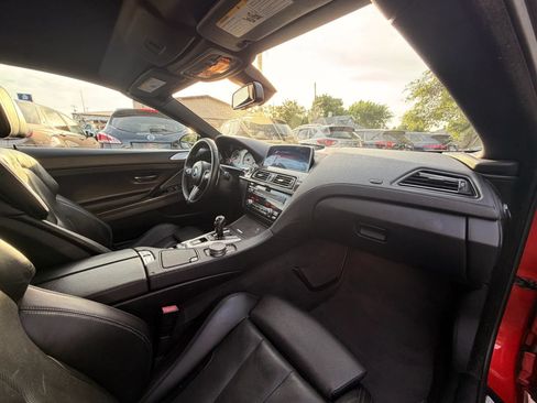 Used 2017 BMW M6 Convertible RWD image 23