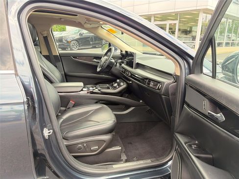 Used 2023 Lincoln Nautilus Reserve AWD/4WD image 15