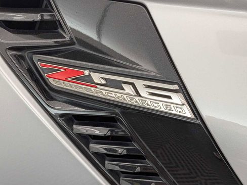 Used 2019 Chevrolet Corvette Z06 RWD image 13