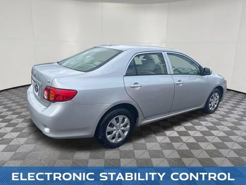 Used 2010 Toyota Corolla FWD image 5
