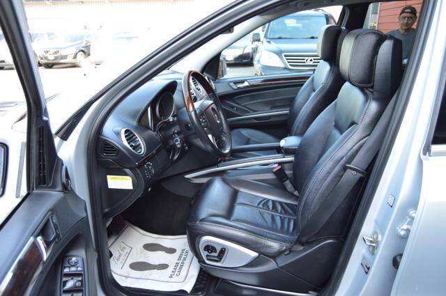 Used 2008 Mercedes-Benz GL 550 4MATIC image 38